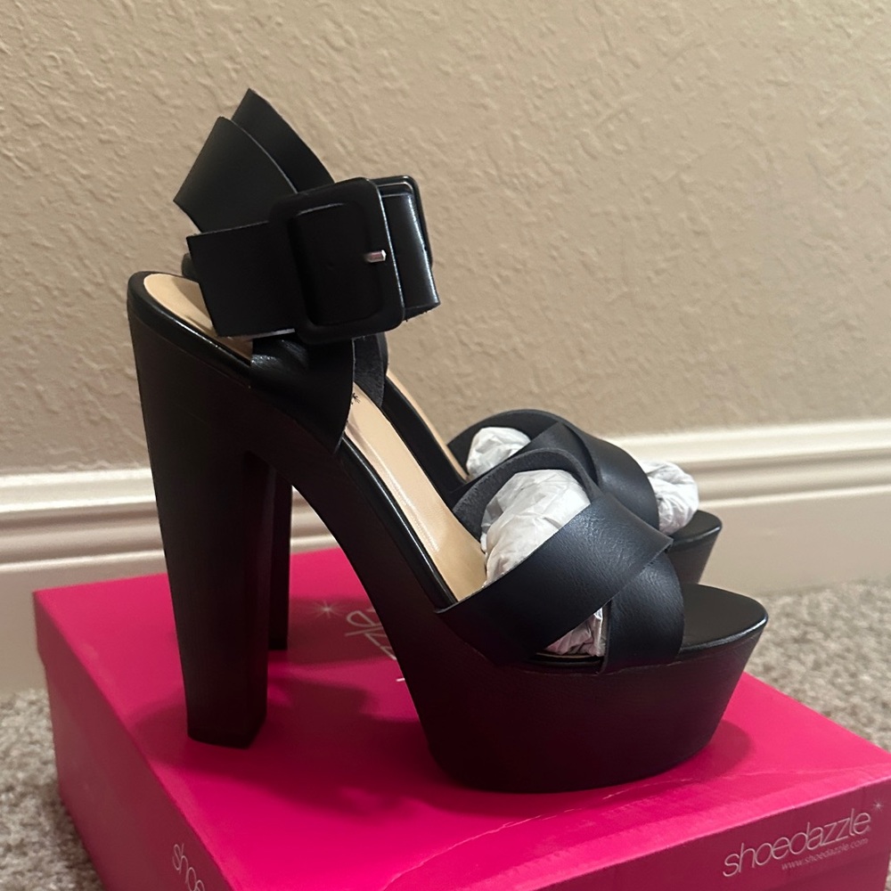 ShoeDazzle open toe heels - Picture 4 of 7